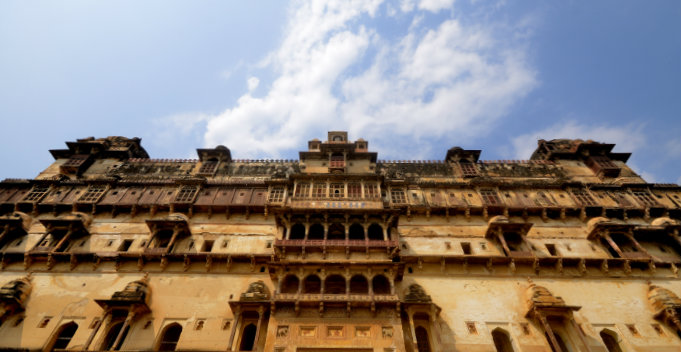Datia Palace - No Ruler Ever Lived - Madhya Pradesh - Bir Singh Palace - The Backpackers Group